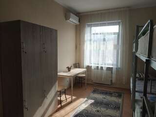 Хостелы Hostel64 Алматы Кровать в общем номере для женщин с 4 кроватями-5